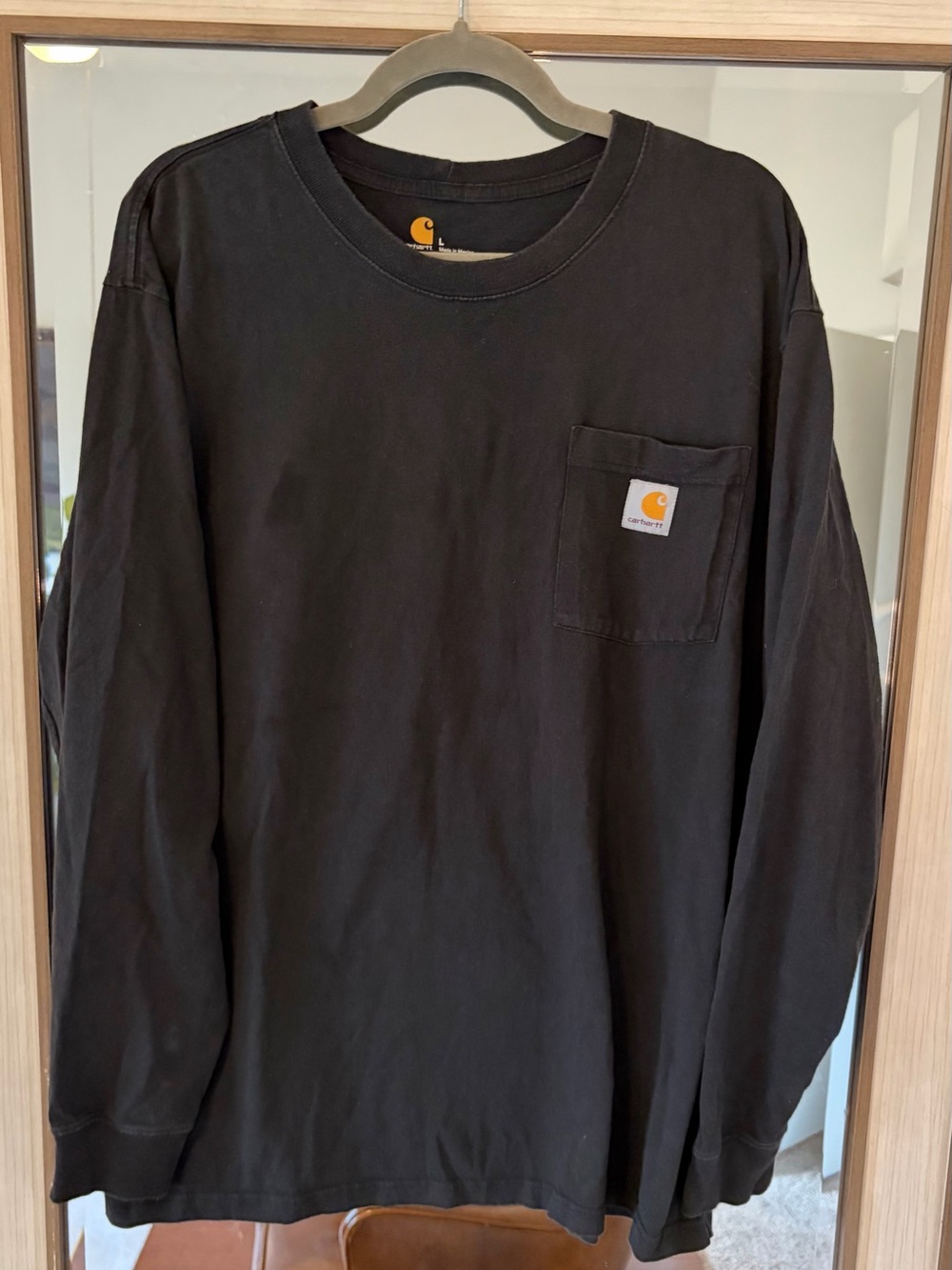Carhartt Men’s Long Sleeve original fit size Large Cotton work shirt